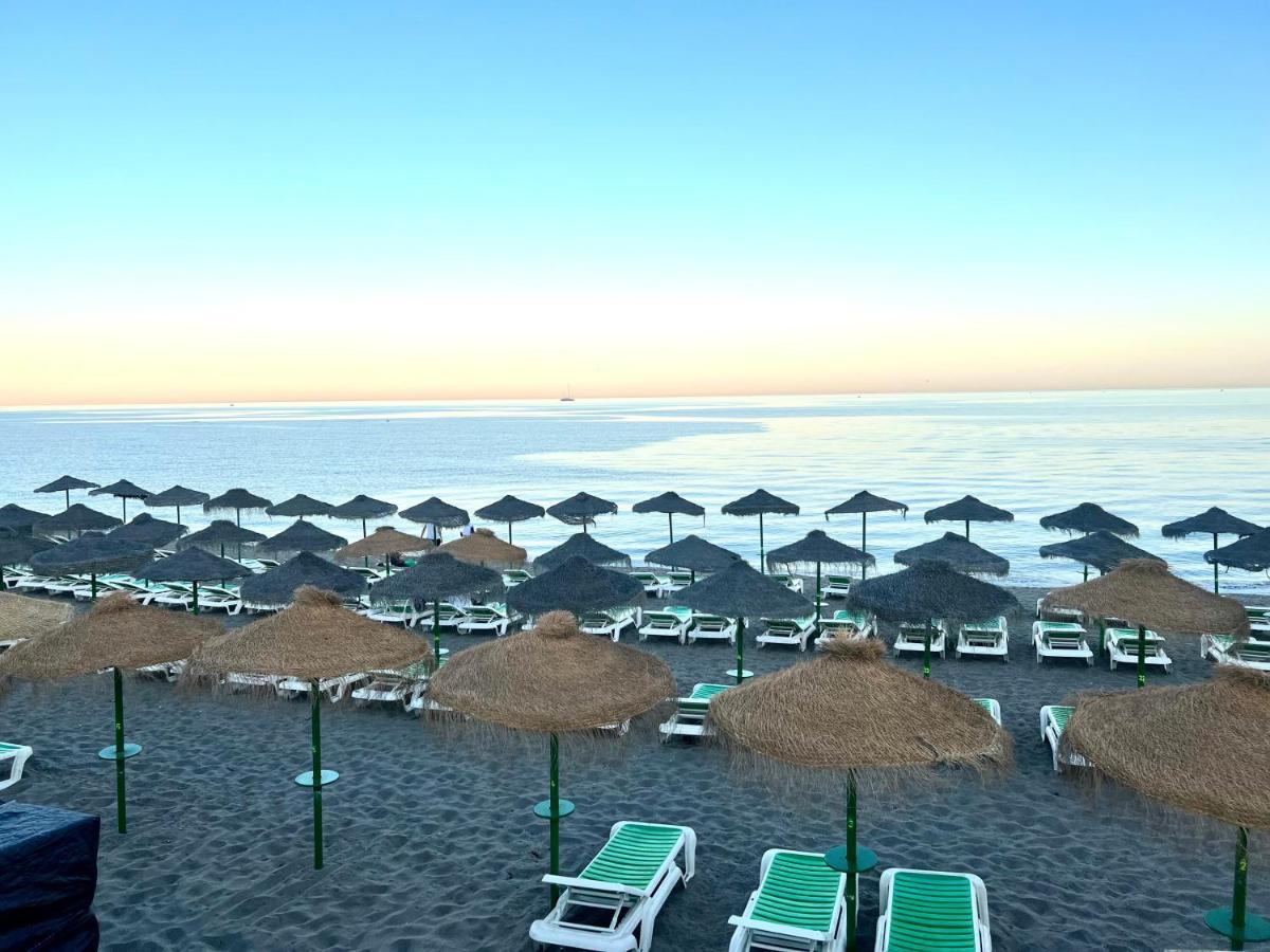Cozy Fuengirola Apartment With Sea View & Pool Ngoại thất bức ảnh