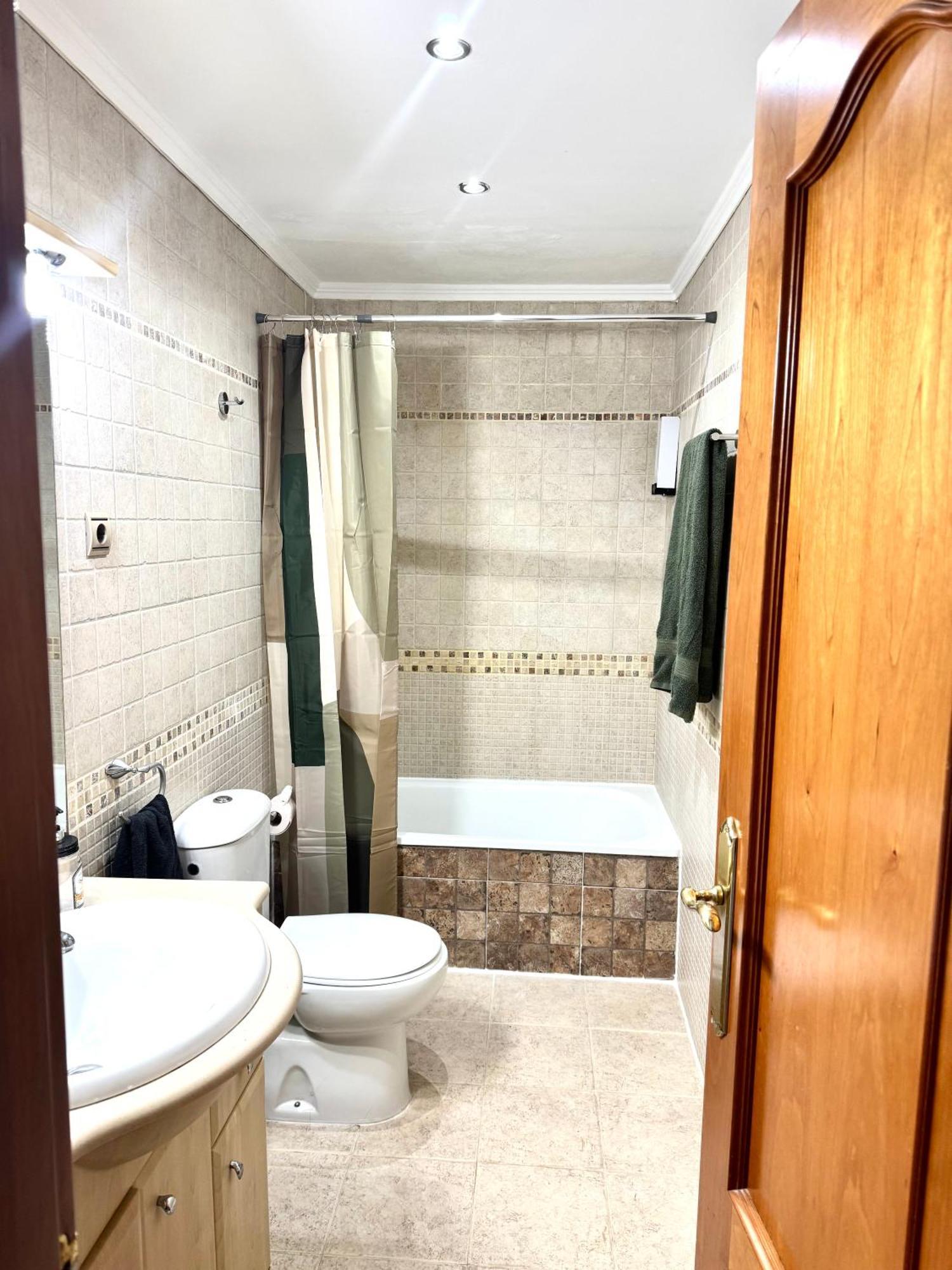 Cozy Fuengirola Apartment With Sea View & Pool Ngoại thất bức ảnh